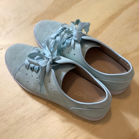 Women's Vionic size 8 KEKE Suede Lace-Up Mist Blue SO SOFT Sneaker - Picture 7 of 11